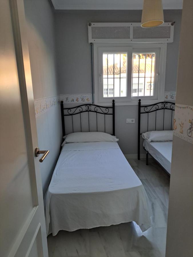 Apartamento Pinares Del Atlantico Chiclana de la Frontera Exterior photo